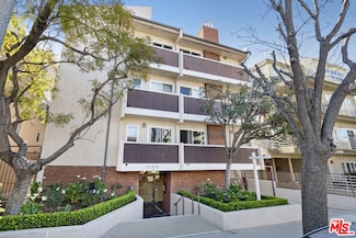 11916 Goshen Ave Unit 5, Los Angeles, CA 90049