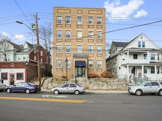 775 Atlantic St Unit R2, Stamford, CT 06902