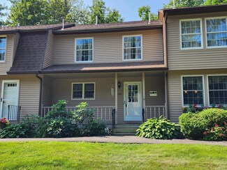 108 Evergreen Dr, Waterville, ME 04901
