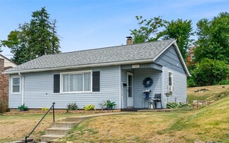 1323 Coronado Dr, McKeesport, PA 15133