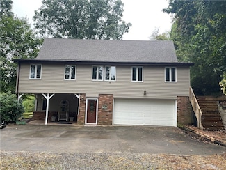 6518 Stonecreek Rd SW, Newcomerstown, OH 43832