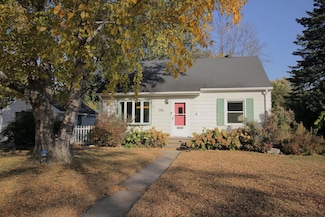 5816 Pennsylvania Ave N, Minneapolis, MN 55428