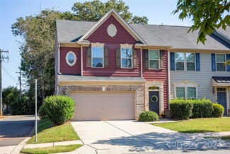 1923 Fleetwood Dr, Charlotte, NC 28208