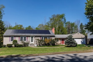 744 Pearl St, Gardner, MA 01440