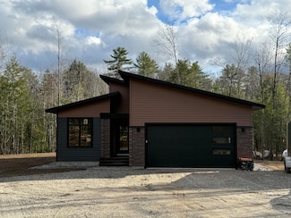 7 Brook Haven Ln, Harrison, ME 04040