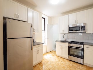 202 W 98th St Unit 1A, New York, NY 10025
