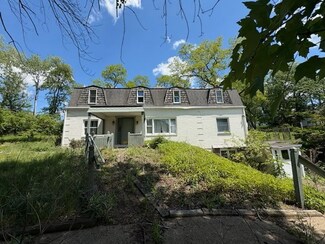 591 Old Clairton Rd, Pittsburgh, PA 15236
