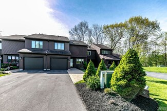 34 Jarvis Dr, Manlius, NY 13104