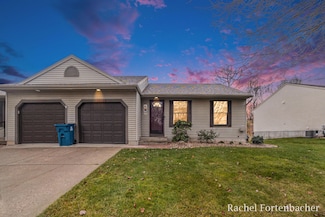 18126 Swiss Dr, Spring Lake, MI 49456