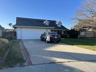 1283 Prado Dr, Soledad, CA 93960