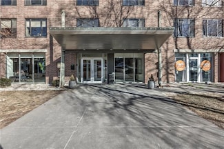 600 E 8th St Unit 8Q, Kansas City, MO 64106