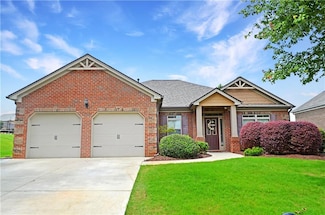 6241 Brookridge Dr, Flowery Branch, GA 30542