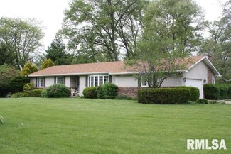 13211 101st Avenue Ct W, Taylor Ridge, IL 61284