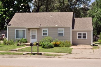 201 N Madison Ave, Sedgwick, KS 67135