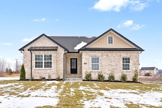 1243 Iris Glen Dr, Clarksville, TN 37042