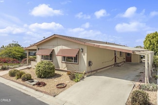 142 Poinsettia Gardens Dr, Ventura, CA 93004