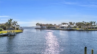 5360 Cobalt Ct, Cape Coral, FL 33904