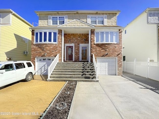 59 Willowwood Ln, Staten Island, NY 10308