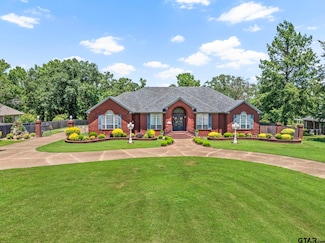 903 Deer Trail Ln, Mount Pleasant, TX 75455