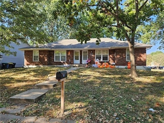 1512 SW Sunset St, Blue Springs, MO 64015