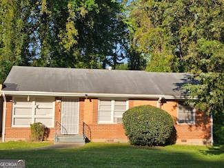 1990 Shamrock Dr, Decatur, GA 30032