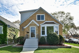 3001 N Neenah Ave, Chicago, IL 60634