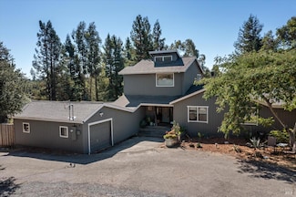 8061 Elphick Rd, Sebastopol, CA 95472