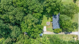 5914 Mt Holly Huntersville Rd, Charlotte, NC 28216
