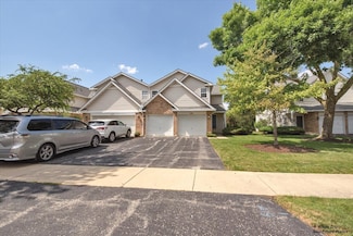 319 E Theodore Ln, Itasca, IL 60143