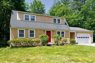 22 Beaver Brook Cir, Amherst, NH 03031