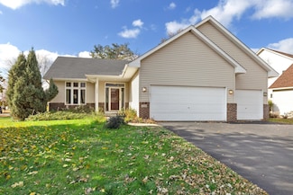 1594 Coventry Ln, Shakopee, MN 55379