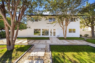 437 S Jennifer Ln, Orange, CA 92869
