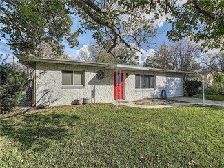 301 Ohio Ave, Saint Cloud, FL 34769