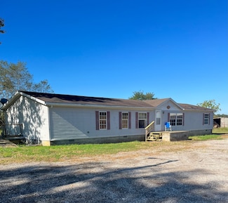 837 Centerpoint Rd, Oak Hill, OH 45656