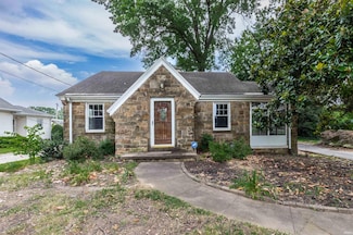 1926 S Green River Rd, Evansville, IN 47715