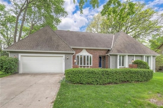 12016 Ballentine St, Overland Park, KS 66213