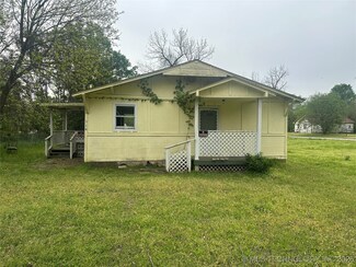 516 W 16th St, Okmulgee, OK 74447