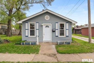 711 S Birchwood Ave, Davenport, IA 52802