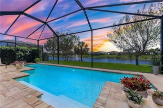8888 Redonda Dr, Naples, FL 34114