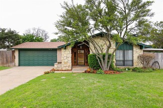 2525 Dunbar St, Irving, TX 75062