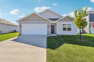 1016 35th St SW, Altoona, IA 50009