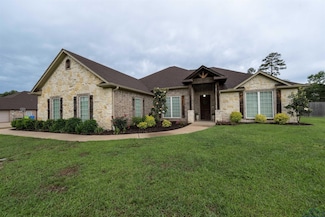 140 Kayla Ln, Longview, TX 75602