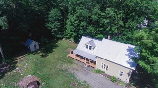 212 Main St, Caratunk, ME 04925