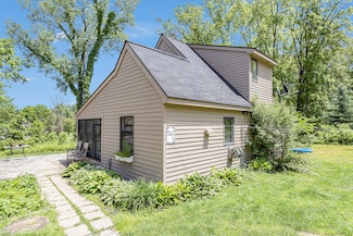 7465 Walters Rd, Delton, MI 49046