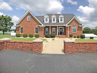 165 Branham Mill Rd, Gallatin, TN 37066