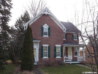 40 Butternut St, Lyons, NY 14489