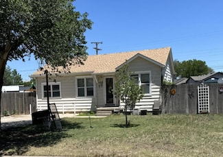 1123 Binkley Ave, Dumas, TX 79029