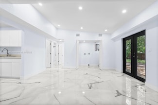 1535 NE 139th St, North Miami, FL 33161