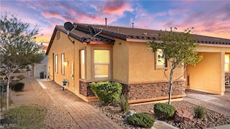 2722 Chinaberry Hill St, Laughlin, NV 89029