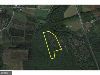 244 E Rauschs Rd, New Ringgold, PA 17960